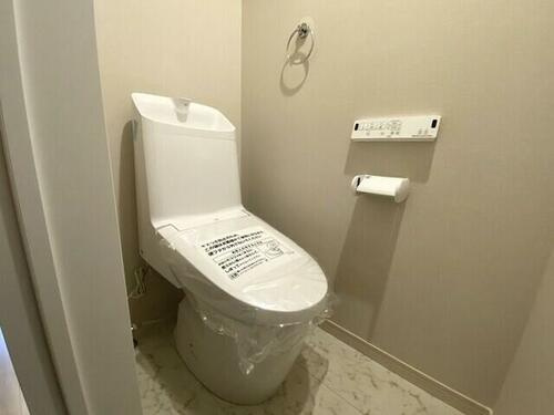 堀溝１丁目　未入居一戸建てのトイレ|温水洗浄便座
■物件内覧・資金計画相談・住宅ローン相談、リフォーム相談、お問合せ受付中■
※当日・翌日のご内覧、ご相談はお電話でのお問合せがスムーズです！