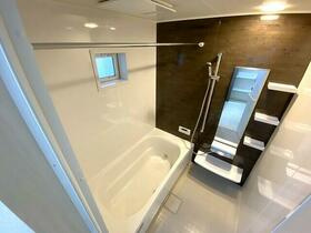 堀溝１丁目　未入居一戸建ての浴室|浴室換気乾燥暖房機付き
■物件内覧・資金計画相談・住宅ローン相談、リフォーム相談、お問合せ受付中■
※当日・翌日のご内覧、ご相談はお電話でのお問合せがスムーズです！