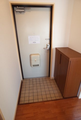 【玄関】 | ホワイトスワン | 玄関