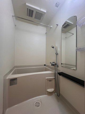 プレサンス大曽根駅前ファースト　名古屋市賃貸　仲介手数料無料の浴室|バス