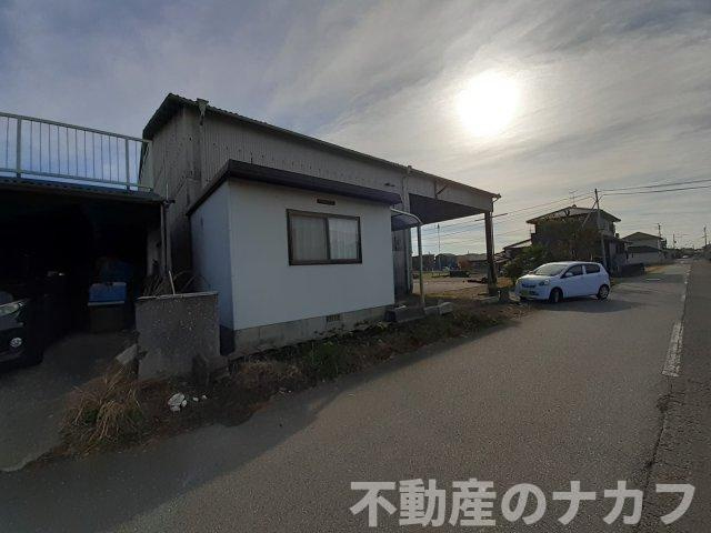 宇城市小川町北新田の倉庫の周辺