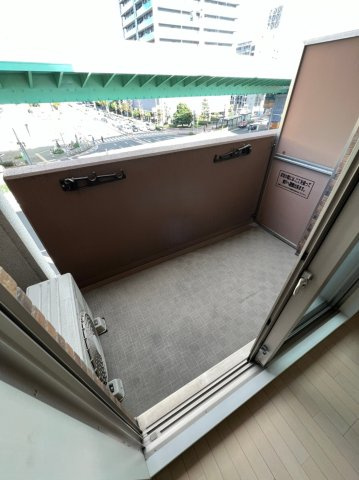 プレサンス東別院駅前コネクション　名古屋市賃貸　仲介手数料無料のバルコニー