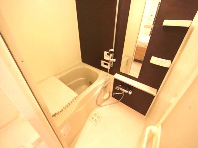 プレサンス栄フレイヤ　名古屋市賃貸　仲介手数料無料の浴室