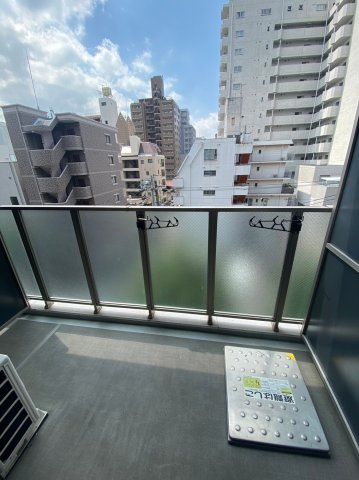 プレサンス金山コネクト　名古屋市賃貸　仲介手数料無料のバルコニー