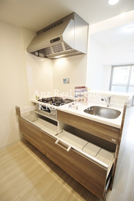 【キッチン】 | ハーヴェスト京町堀 | 3口ガスコンロ、グリル付きで楽しくお料理を！