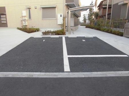 コーポ盛の駐車場