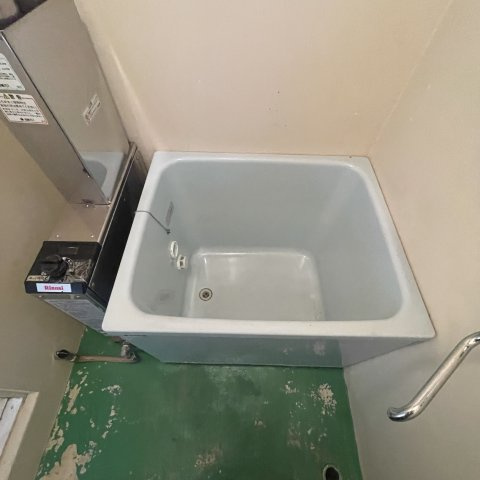 室蘭市みゆき町1丁目18-6APの浴室