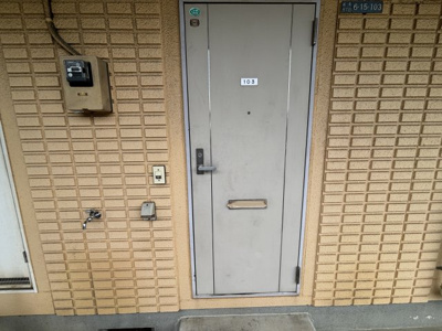 【エントランス】 | ハイツ和土 | ゆとりのあるエントランスです