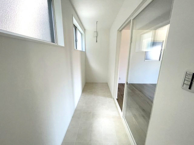 佐伯区三筋二丁目　№35481のランドリースペース|サンルーム3帖