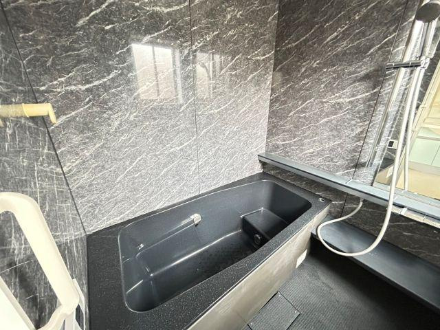 瀬戸２丁目　中古戸建　（リフォーム済）の浴室