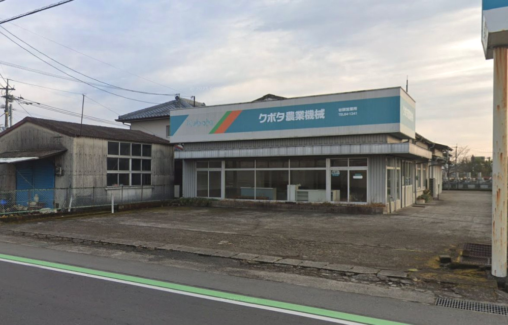 都城市山田町中霧島の店舗事務所の外観