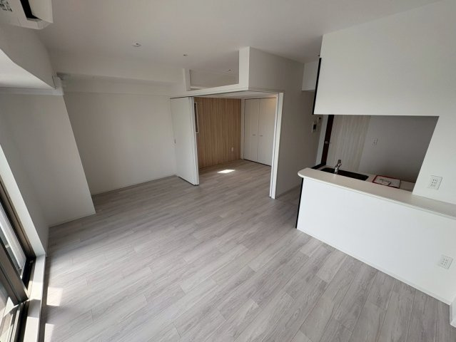 セレ二テフラン難波の居間・リビング