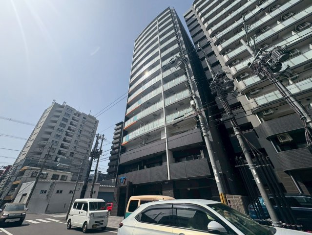 セレ二テフラン難波の外観