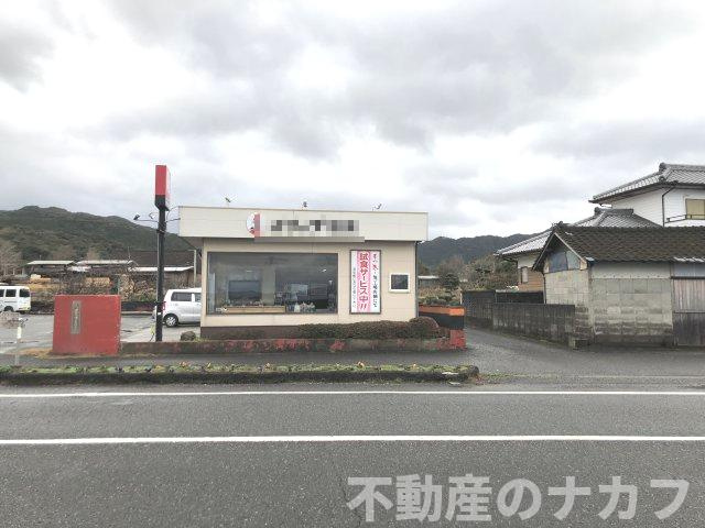 天草市志柿町の店舗の外観