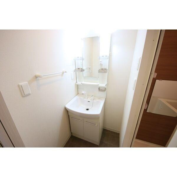 リバーコート砂田橋I　名古屋市賃貸 仲介手数料無料の洗面所