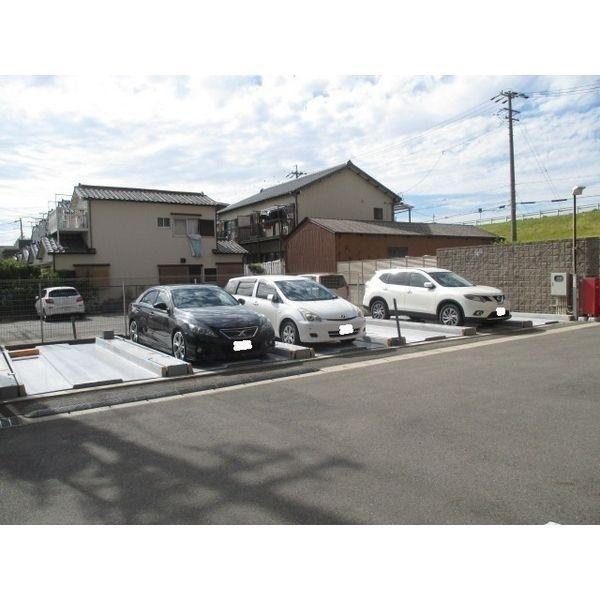 リバーコート砂田橋I　名古屋市賃貸 仲介手数料無料の駐車場