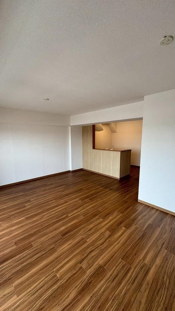 青梅市新町９丁目の中古マンションの居間・リビング