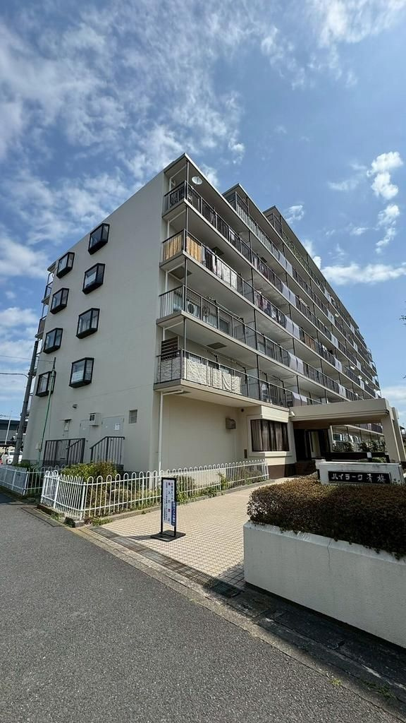 青梅市新町９丁目の中古マンションの外観