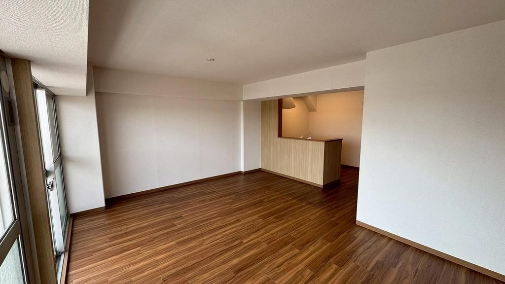 青梅市新町９丁目の中古マンションの居間・リビング