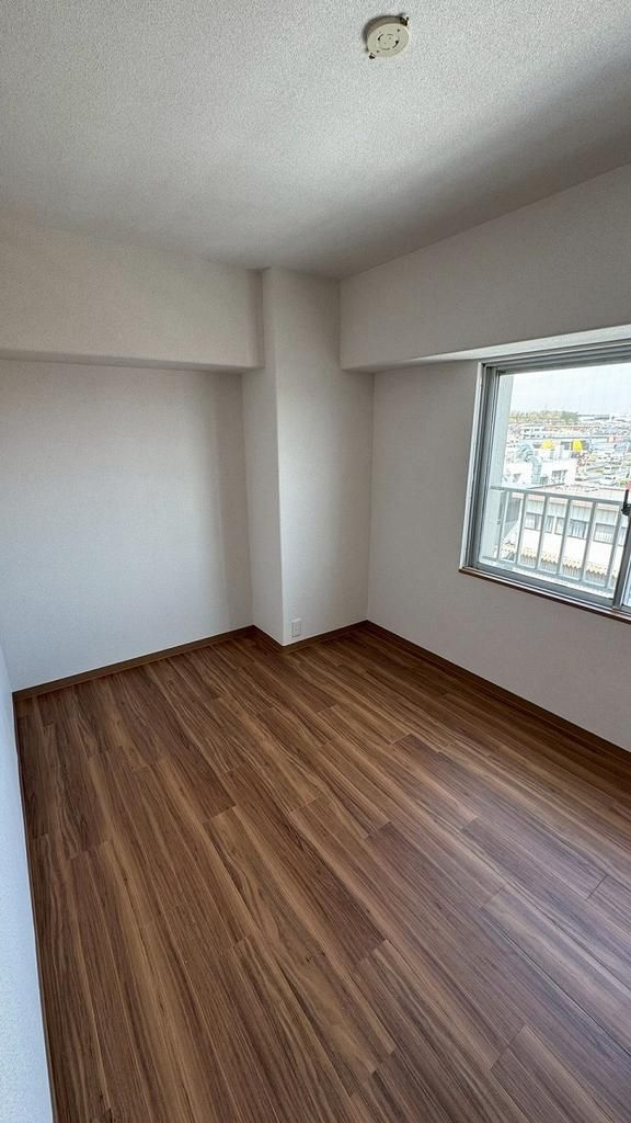 青梅市新町９丁目の中古マンションの洋室