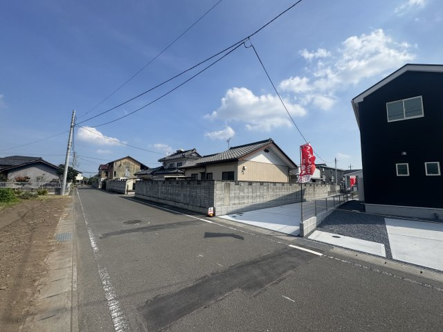 新築　佐波郡玉村町板井24-1期　LIGNAGE　3号棟の前面道路含む現地写真|現地写真　北側接道幅員約5.8ｍ	