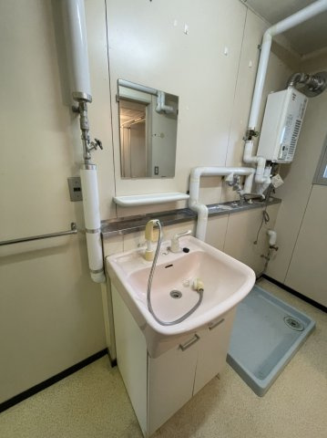 釧路市貝塚２丁目の賃貸マンションの洗面所