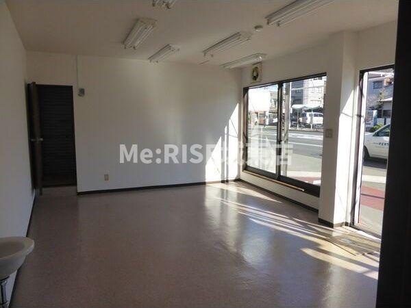 今里船瀬ビルの内装