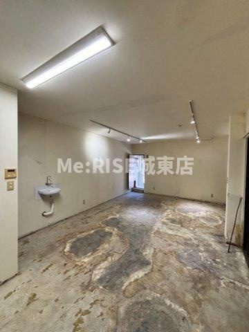 今里船瀬ビルの内装