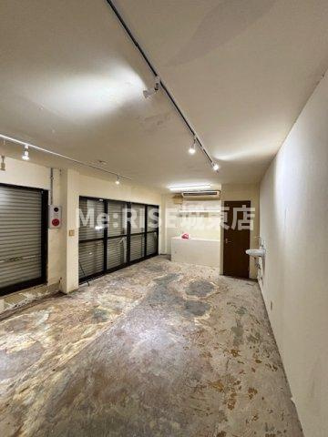 今里船瀬ビルの内装