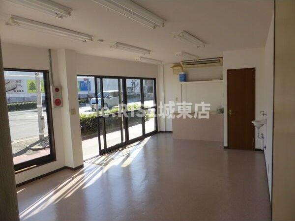 今里船瀬ビルの内装