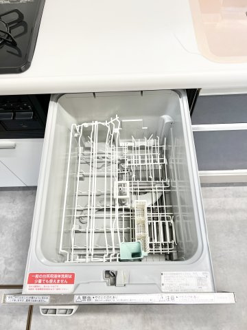 磐田市大原の設備|食洗機が付いており家事の時短につながります。