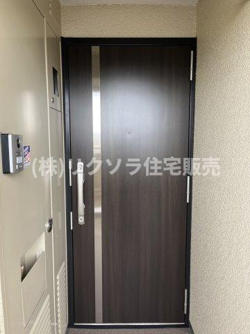 寝屋川サンハイツB棟の玄関|■物件内覧・資金計画相談・住宅ローン相談、リフォーム相談、お問合せ受付中■
※当日・翌日のご内覧、ご相談はお電話でのお問合せがスムーズです！