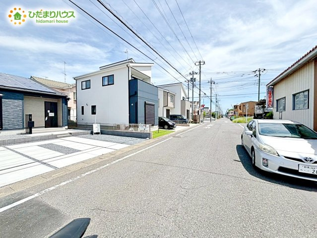 深谷市緑ヶ丘　2期　新築一戸建て　グラファーレ　02の前面道路含む現地写真