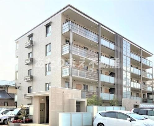 ラ・カリーナの外観