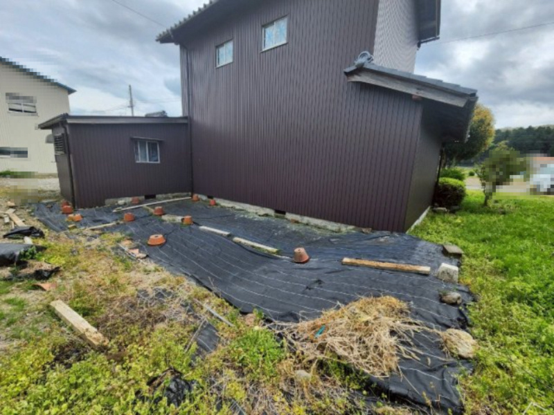 【価格改定】高島市安曇川町南古賀の庭|建物裏には家庭菜園をお楽しみいただける畑がございます(^^)/