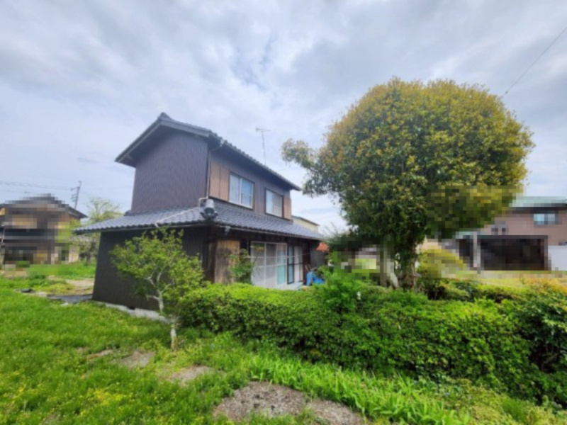 【価格改定】高島市安曇川町南古賀の庭|家裏には家庭菜園も可能です！