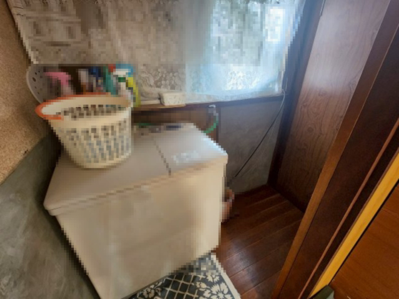 【価格改定】高島市安曇川町南古賀の洗面所|洗面脱衣所には室内洗濯機置場がございます。