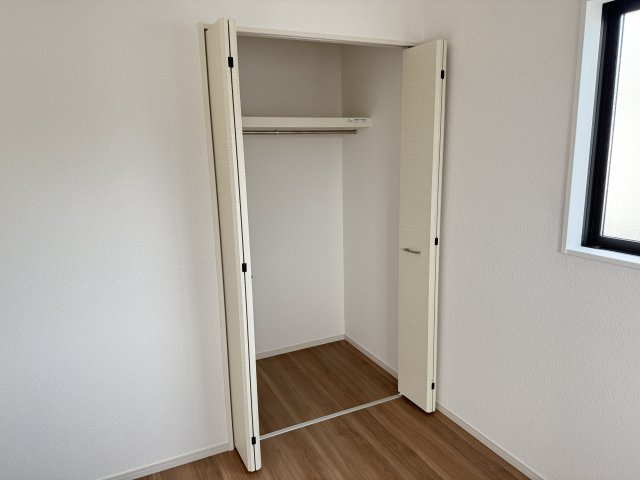 前橋市朝倉町２期　新築戸建て　2号棟の収納|2階洋室4収納です