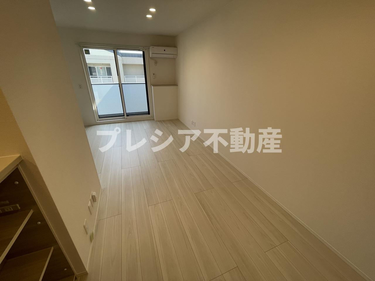 トリシア上甲子園の居間・リビング