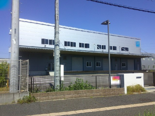 柏市柏インター南の倉庫
