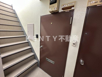 【玄関】 | サンクレスト大森 | 明るい玄関です