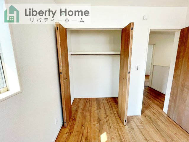 ワイウッドコート土浦市神立町第１期　新築戸建　４号棟の収納