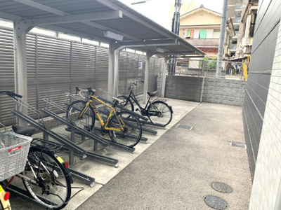 【その他共用部分】 | エスリード新大阪NORTH | 駐輪場です