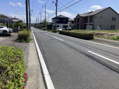 【前面道路含む現地写真】 | 龍ケ崎市松ヶ丘中古戸建
