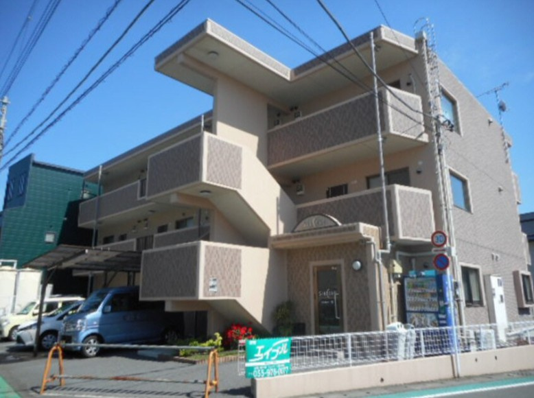 シンセアー南の駐車場