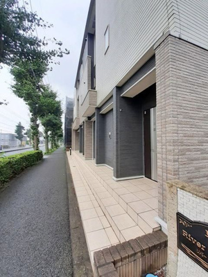 【エントランス】 | リバーヴィレッジ3(リバーヴィレッジスリー)