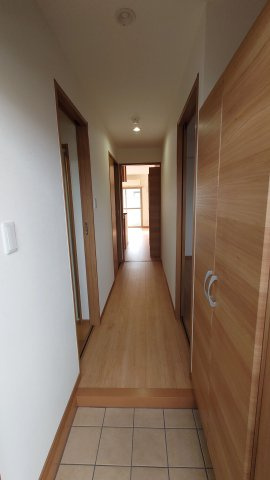 リバーサイド串間天神の玄関|清掃前につき同タイプのお部屋の写真になります。