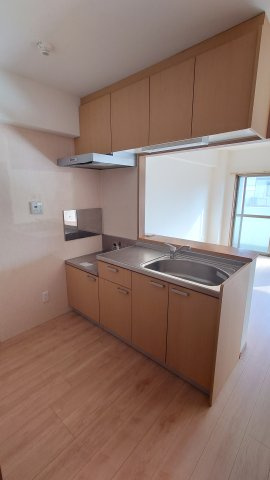 リバーサイド串間天神のキッチン|清掃前につき同タイプのお部屋の写真になります。