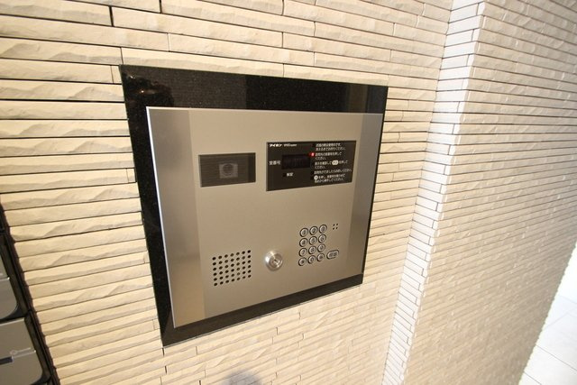 【エントランス】ウェンディ幟町