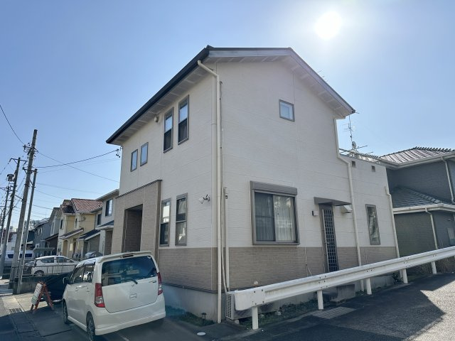 中央区半田山3丁目の外観|白を基調とした外観！築17年とは思えない美邸です！